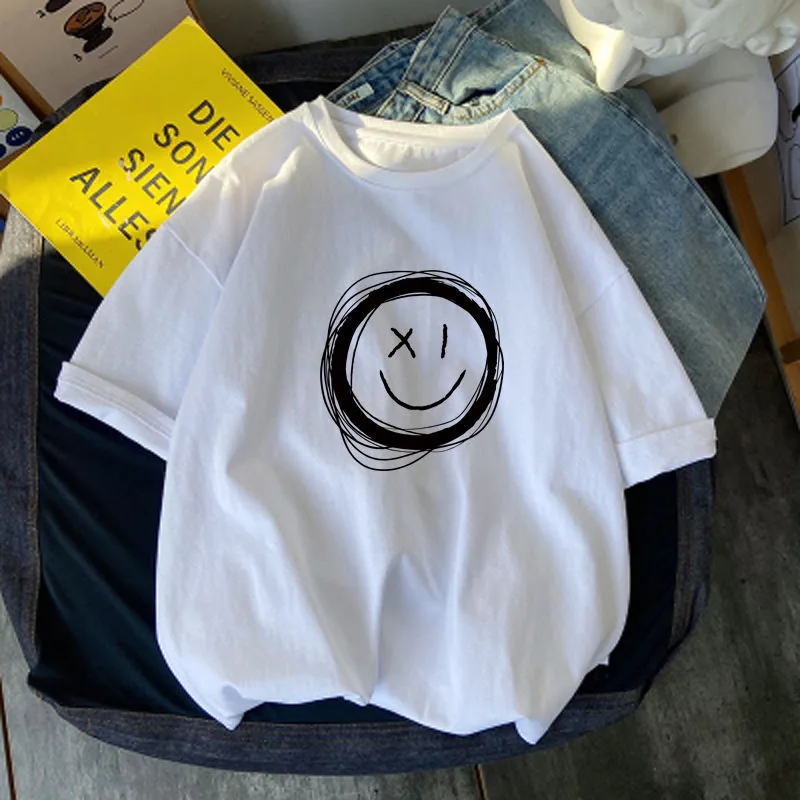 【110-160】人気オススメ 合わせやすい 子供服 笑顔柄 半袖 Tシャツ
