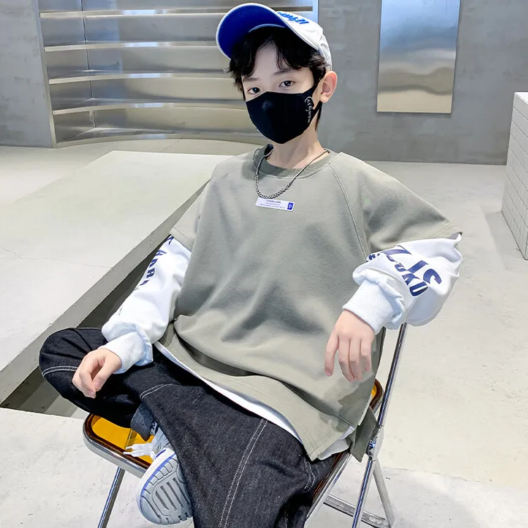 【120-170】全2色フェイクレイヤード切り替えアルファベットプリント男の子トップス