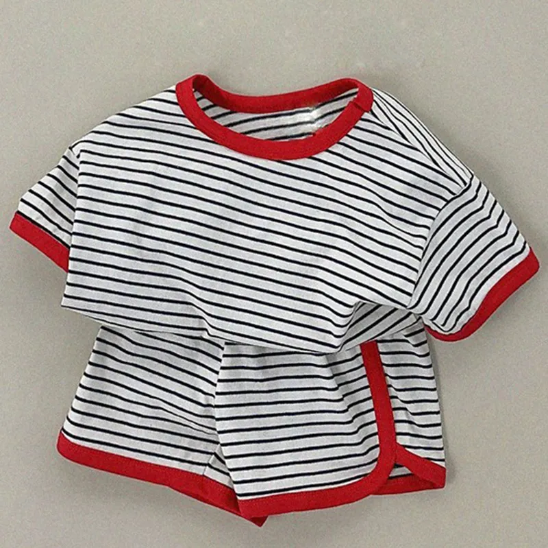 【70-120cm】三色選べ 新登場 人気上昇中 韓国風ファッション 配色 ボーダー 夏 女の子 男の子 セットアップ