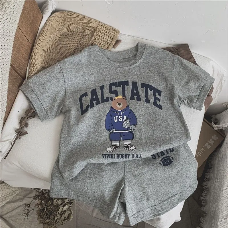 【80-130cm】3色展開 絶対可愛い カジュアル カートゥーン アルファベット 半袖 Tシャツ+ショート丈パンツ 男の子 セットアップ