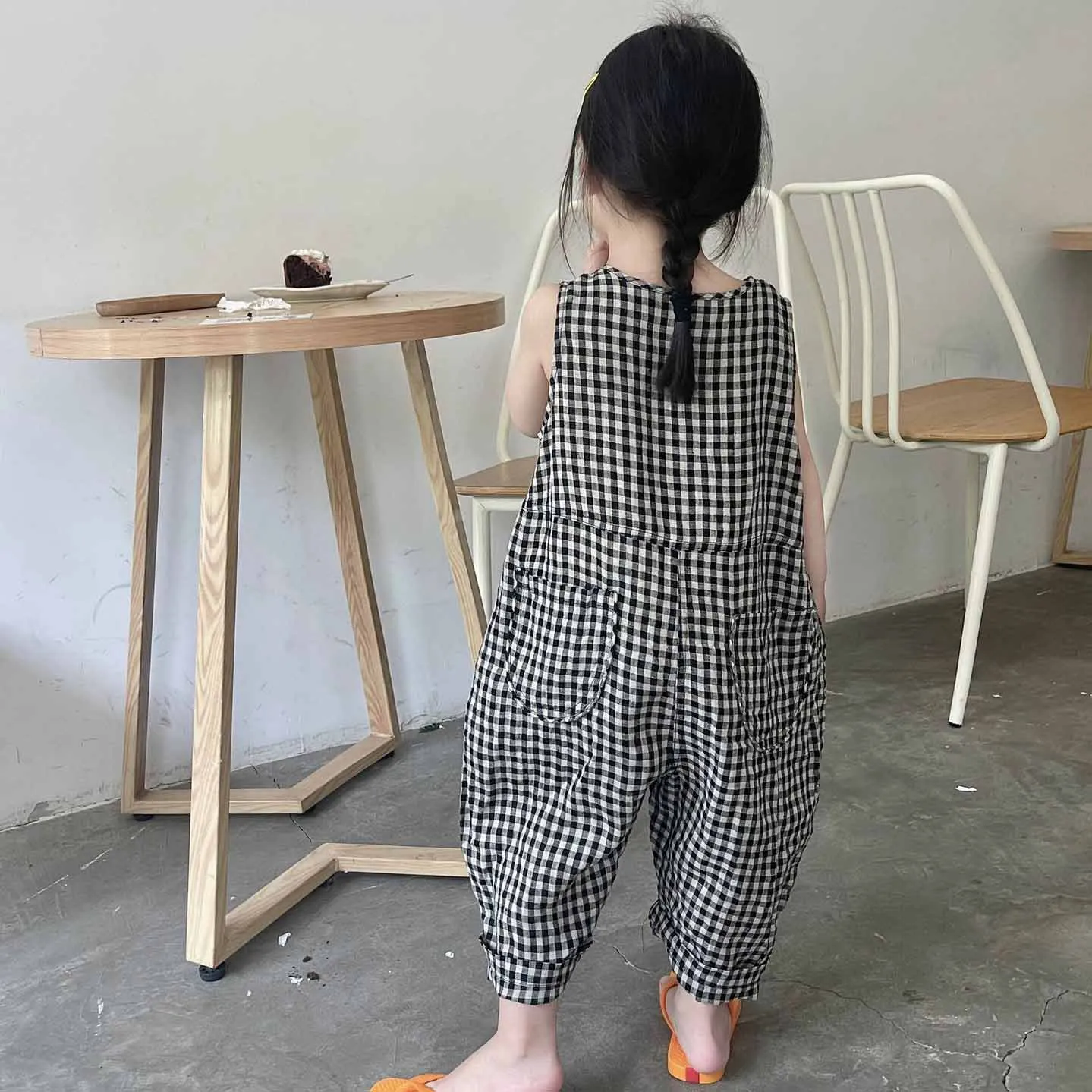 【95-130cm】絶対欲しい 気質アップ 高見えデザイン チェック柄 ノースリーブ カジュアル 夏 女の子 オールインワン ボトムス