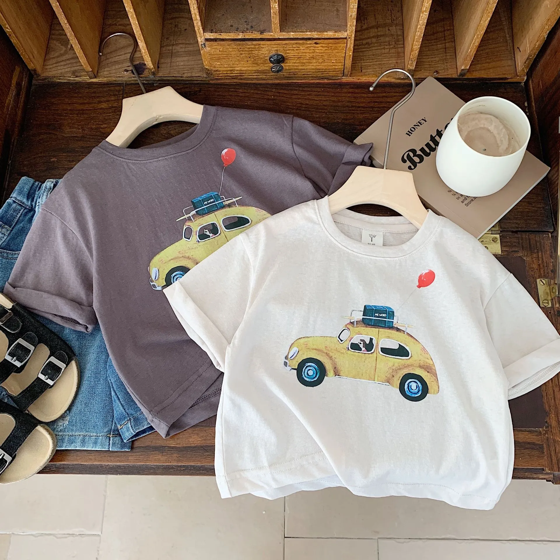 【90-140cm】2色選べる おしゃれ度高め プリント ファッション カジュアル 女の子 男の子 トップス