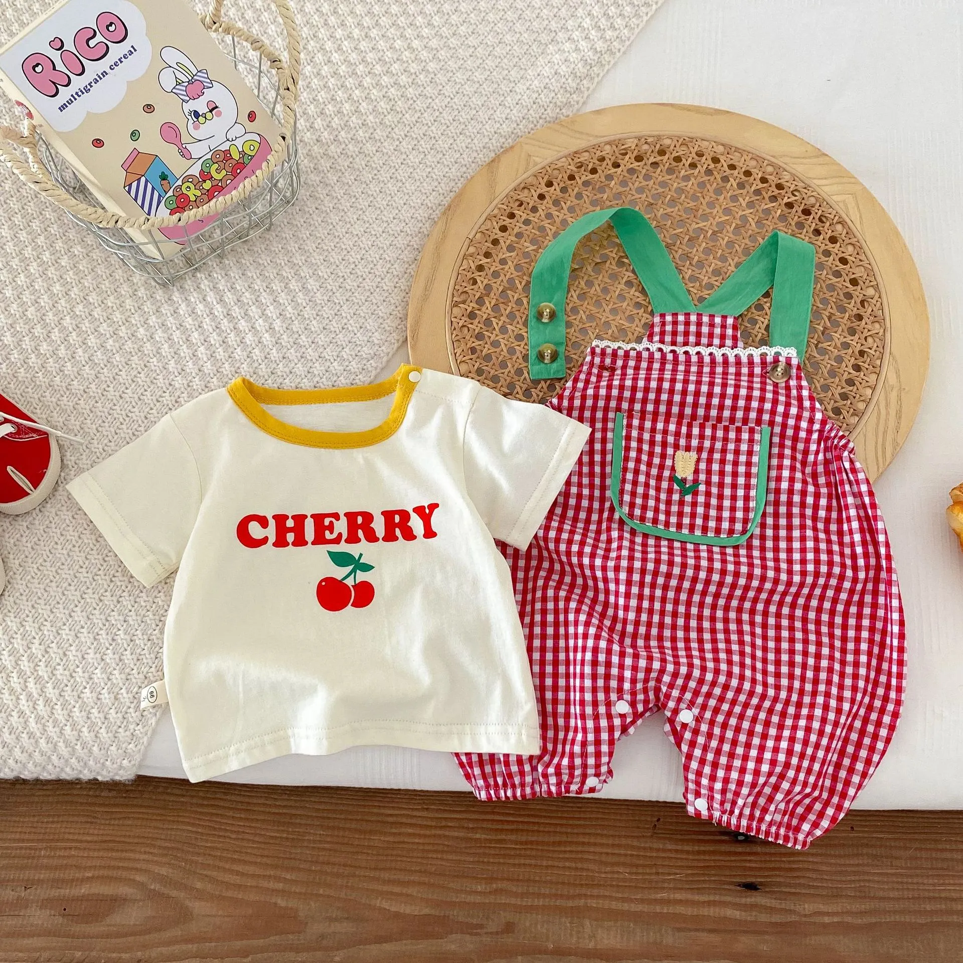 【66-90cm】デザイン性抜群 チェック柄 配色 夏 半袖 シンプル ベビー服 Tシャツ ロンパース セットアップ