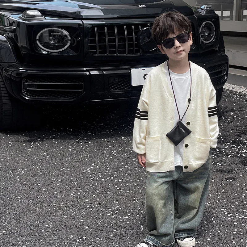 【90-150cm】人気新作 シンプルなデザインのVネック キッズ 男の子 長袖カーディガン
