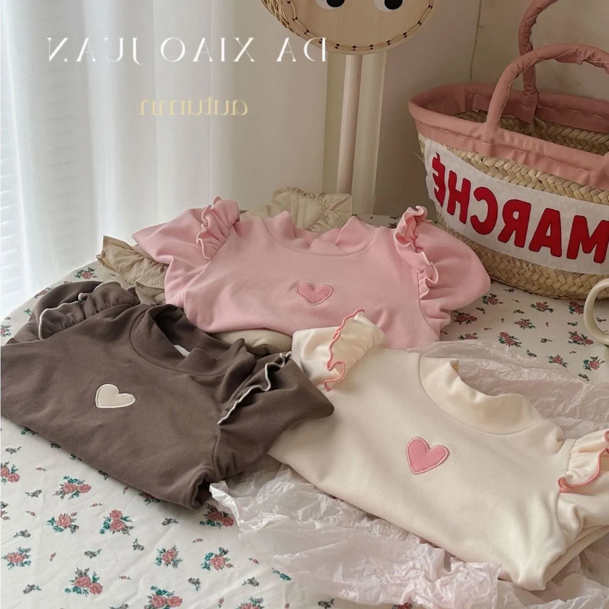 【80-140cm】特別なデザイン 可愛い スウィート 定番 無地 女の子 長袖 Tシャツ