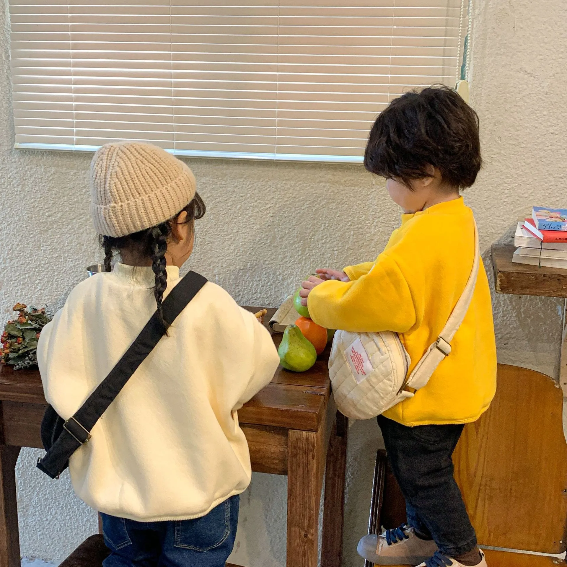 【80-130cm】韓国ファッション 無地 秋冬 ナチュラル ンプル あったか 厚手 防寒 トップス 裏起毛 トレーナー キッズ