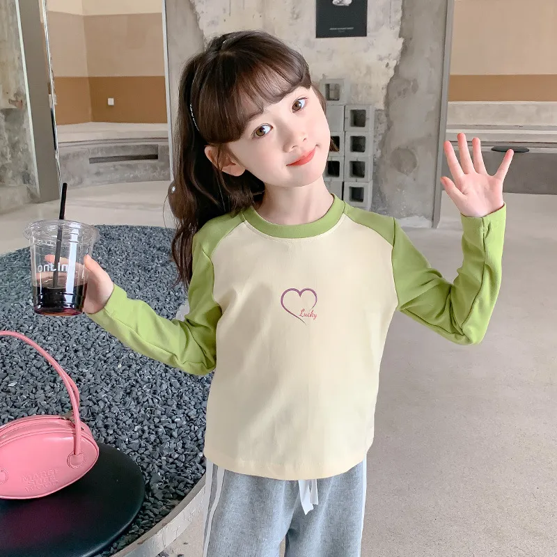 【110-160cm】人気新作!シンプル  合わせやすい  5色選べる 可愛い 女の子 長袖 Tシャツ