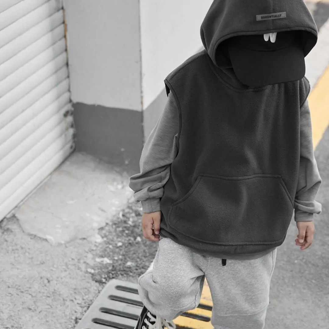 【110-160cm】着回し力が高い 柔らかな肌触りのフリース素材 キッズタンクトップ フリースベスト