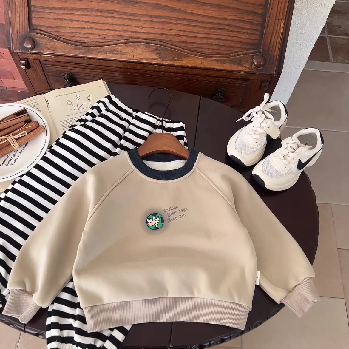 【90-140cm】デイリーコーデにぴったり カジュアル 心地よい トレーナー 男の子