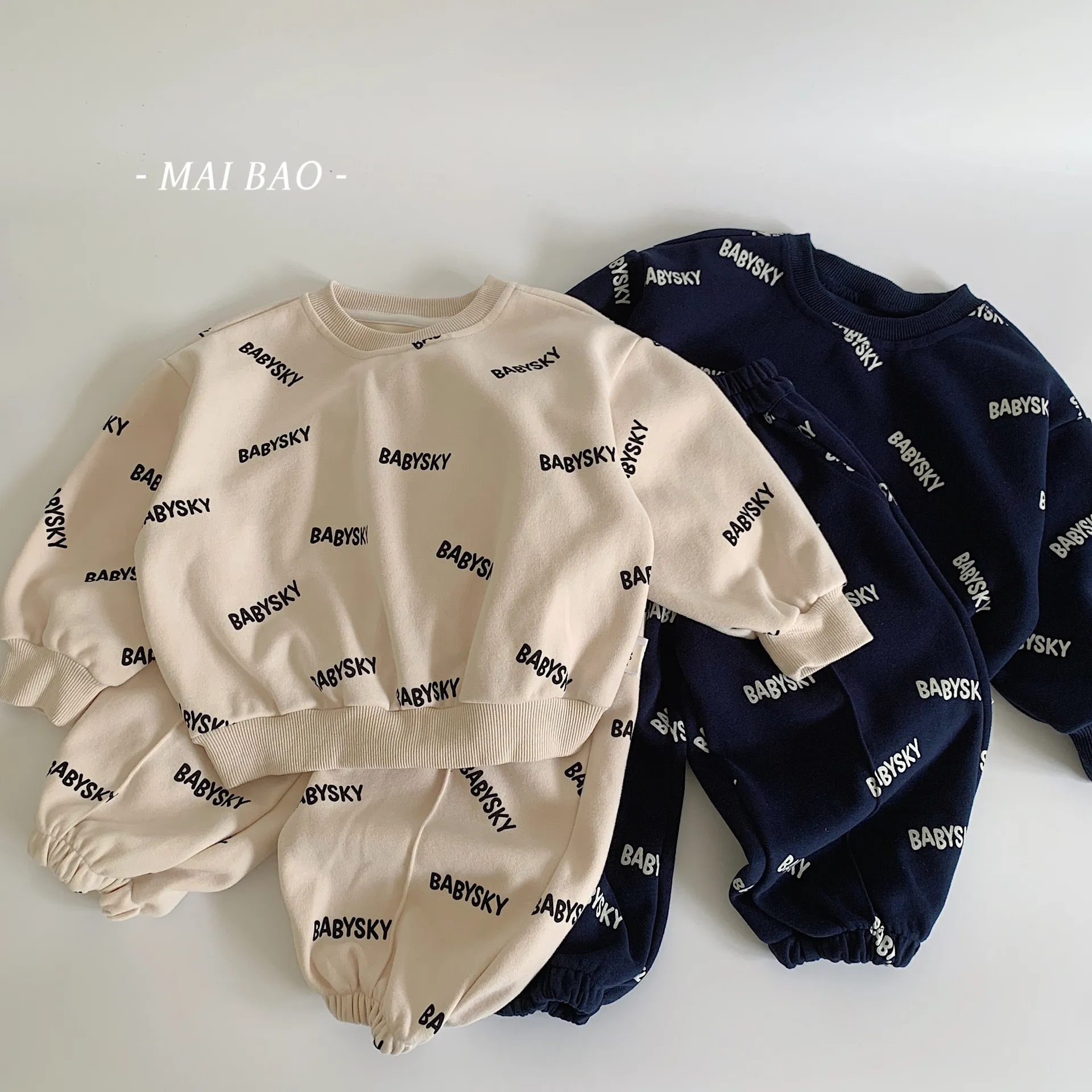 【90-140cm】二点セット カジュアル ファッション  スポーツ　トレーナー＋ パンツ＝セットアップ