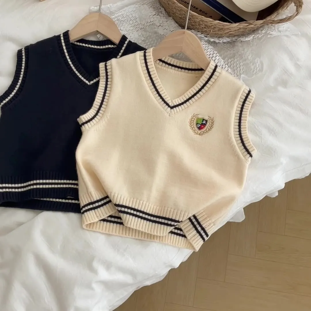 【90-140cm】絶対見逃さないで  定番  合わせやすい カジュアル  学園風 通学 男の子 女の子 タンクトップ