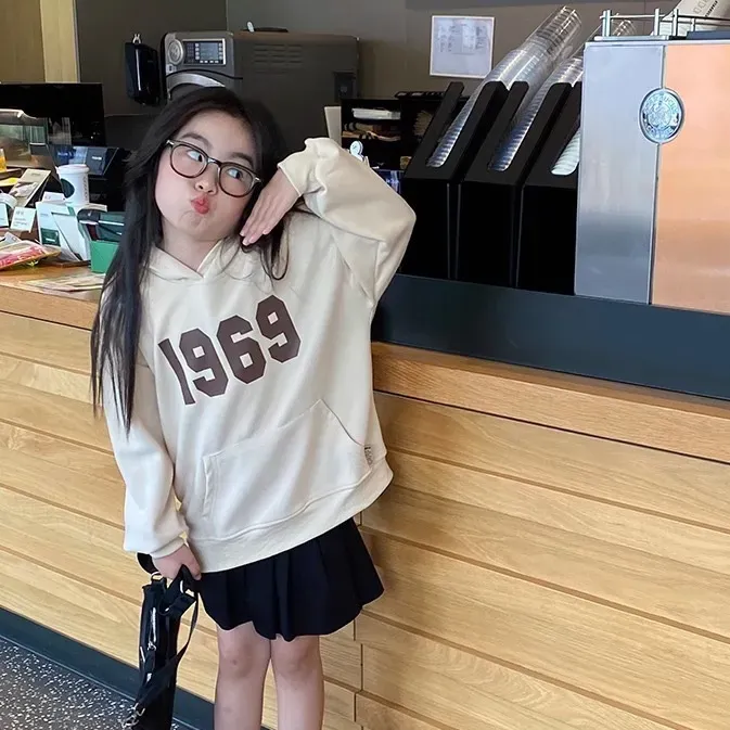 【100-160cm】絶対見逃さないで  ファッション  合わせやすい 数学柄  シンプル  カジュアル 女の子 パーカー