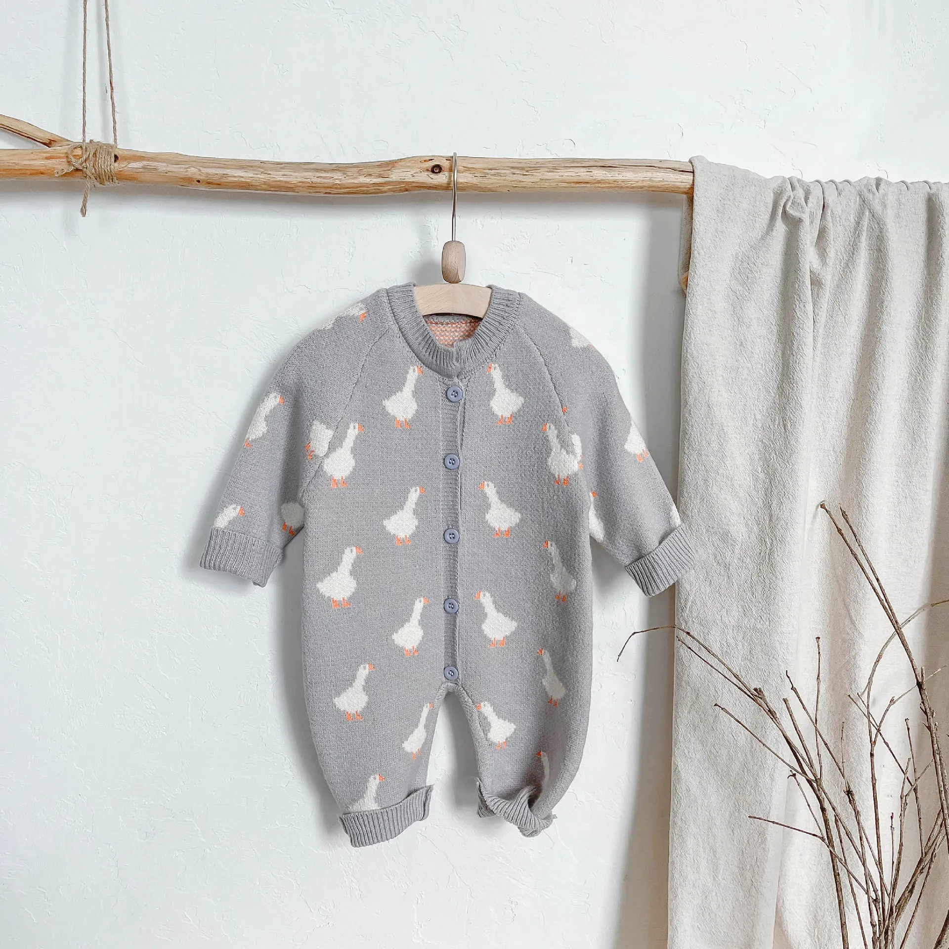 【66-100cm】品質のいい新品 韓国風ファッション 柔らかい ニット 動物柄 長袖 ベビー服 赤ちゃん ロンパース