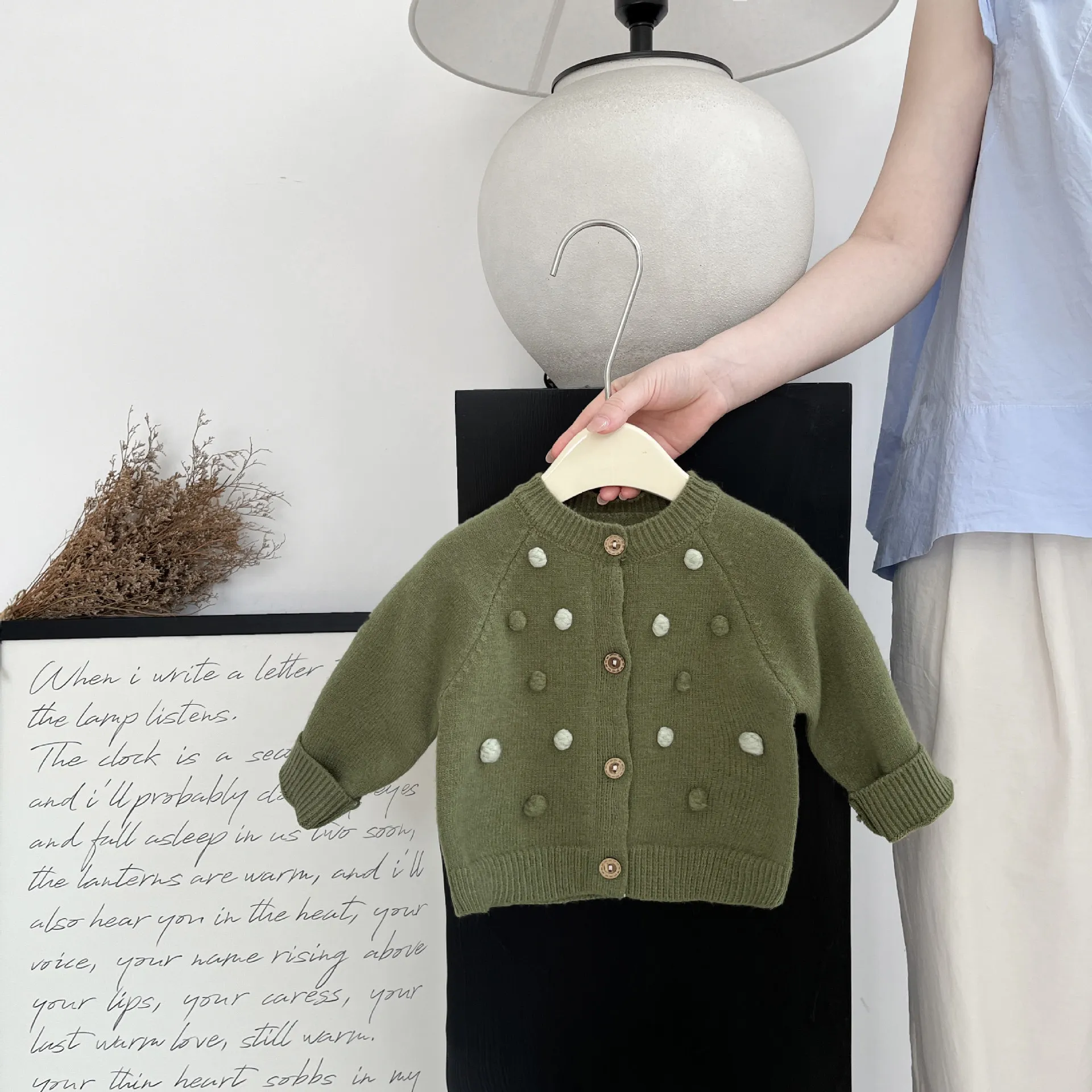 【単品注文】【66-100cm】上品な可愛さ 女の子 シンプル 長袖 ニット レース ベビー服 セットアップ