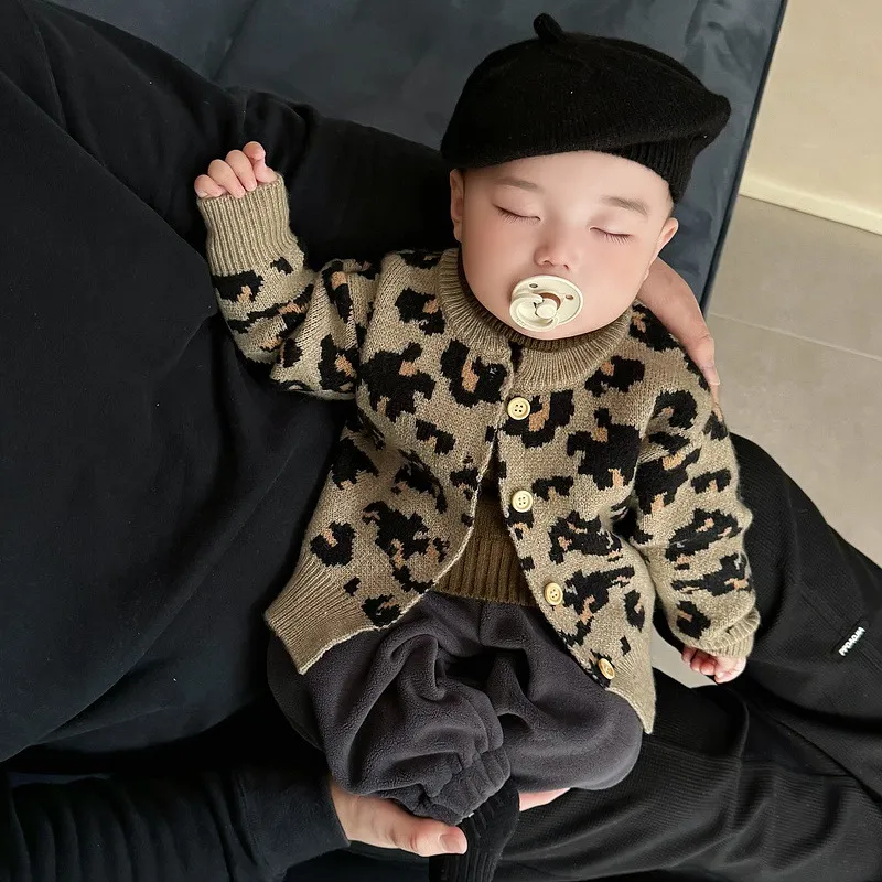 【66-100cm】新登場 人気上昇中 ニット ショウ柄 長袖 ベビー服 赤ちゃん アウター/ロンパース