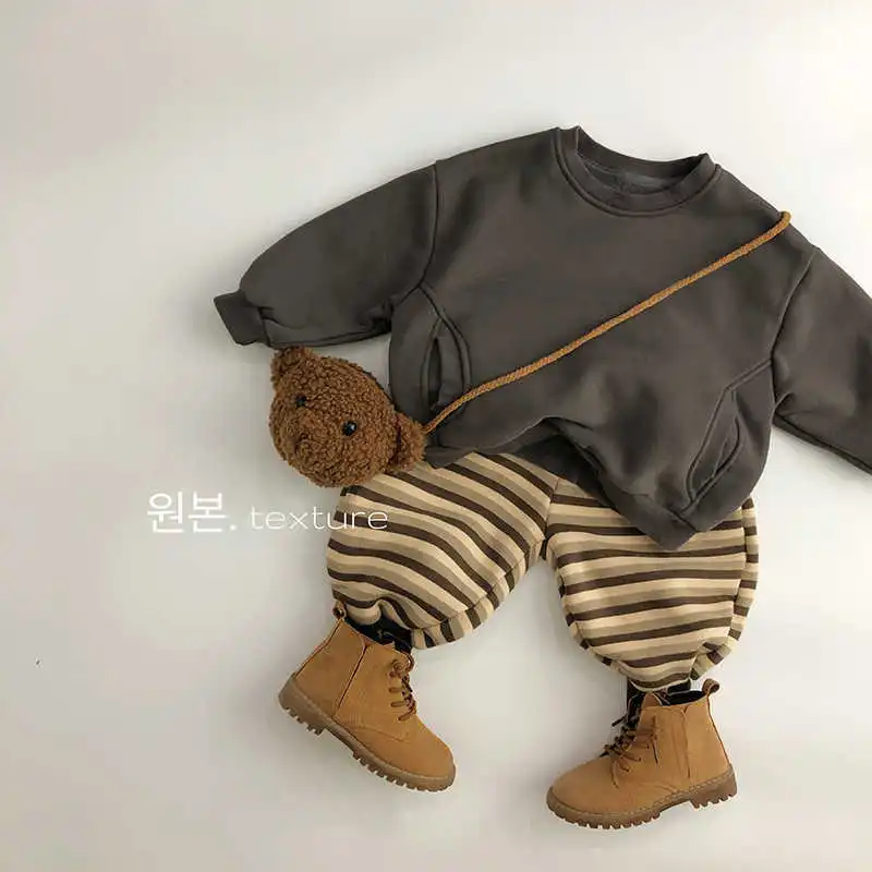 【80-130cm】二色選べ 韓国風ファッション シンプル カジュアル 無地 ポケット付き 男の子 女の子 裏起毛 パーカー トップス