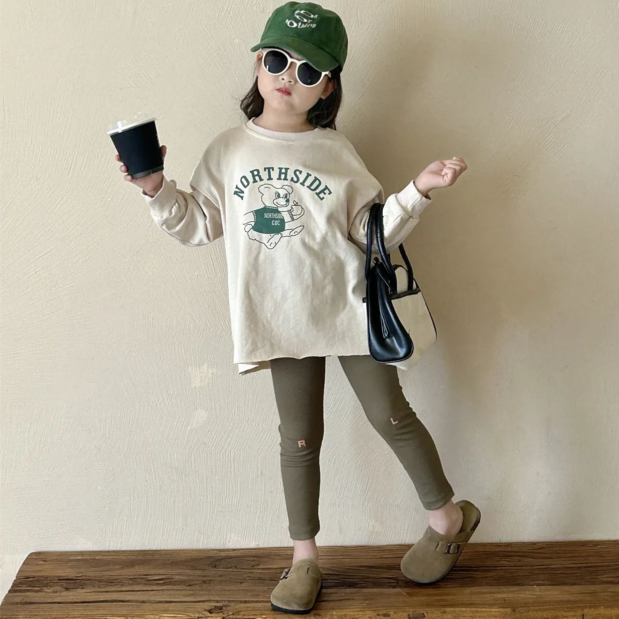 単品注文【90-140cm】人気上昇中 韓国系 カジュアル キュート カートゥーン トップス＋レギンス 子供服 春秋 女の子 二点セット