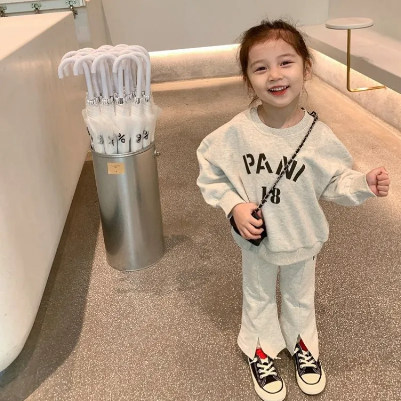 【90-140cm】セットでお得 韓国系 カジュアル 快適な肌触り アルファベット 数字柄 女の子 セットアップ