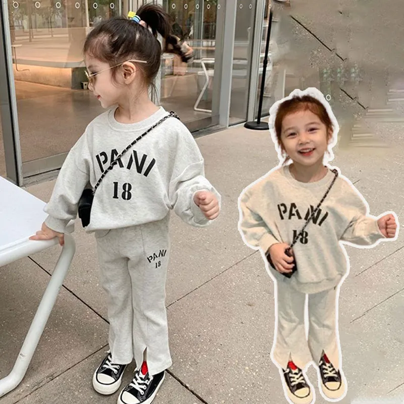 【90-140cm】セットでお得 韓国系 カジュアル 快適な肌触り アルファベット 数字柄 女の子 セットアップ