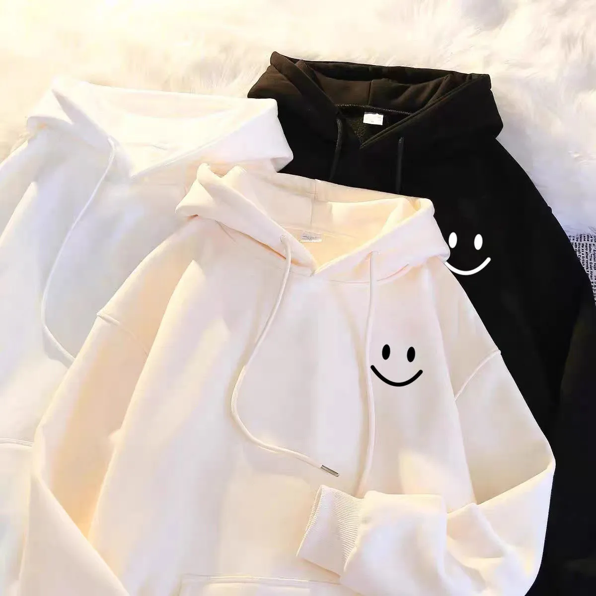 【110-170cm】全4色 新品殺到 人気上昇中 笑顔柄 シンプル 長袖 パーカー 男の子 女の子 トップス
