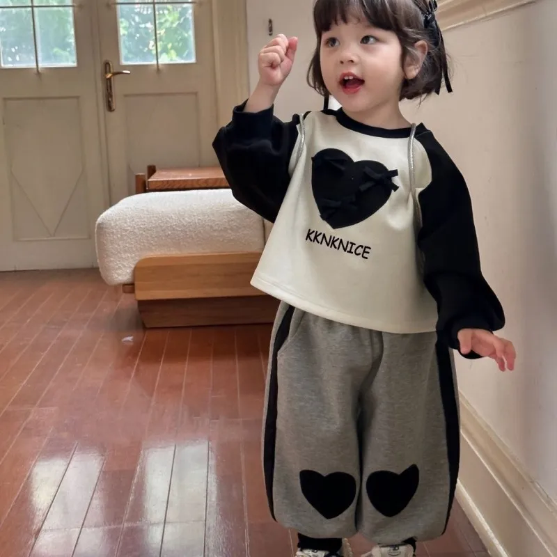 【90-140cm】二点セット 可愛い カジュアル 快適 女の子 トレーナー＋パンツ セットアップ