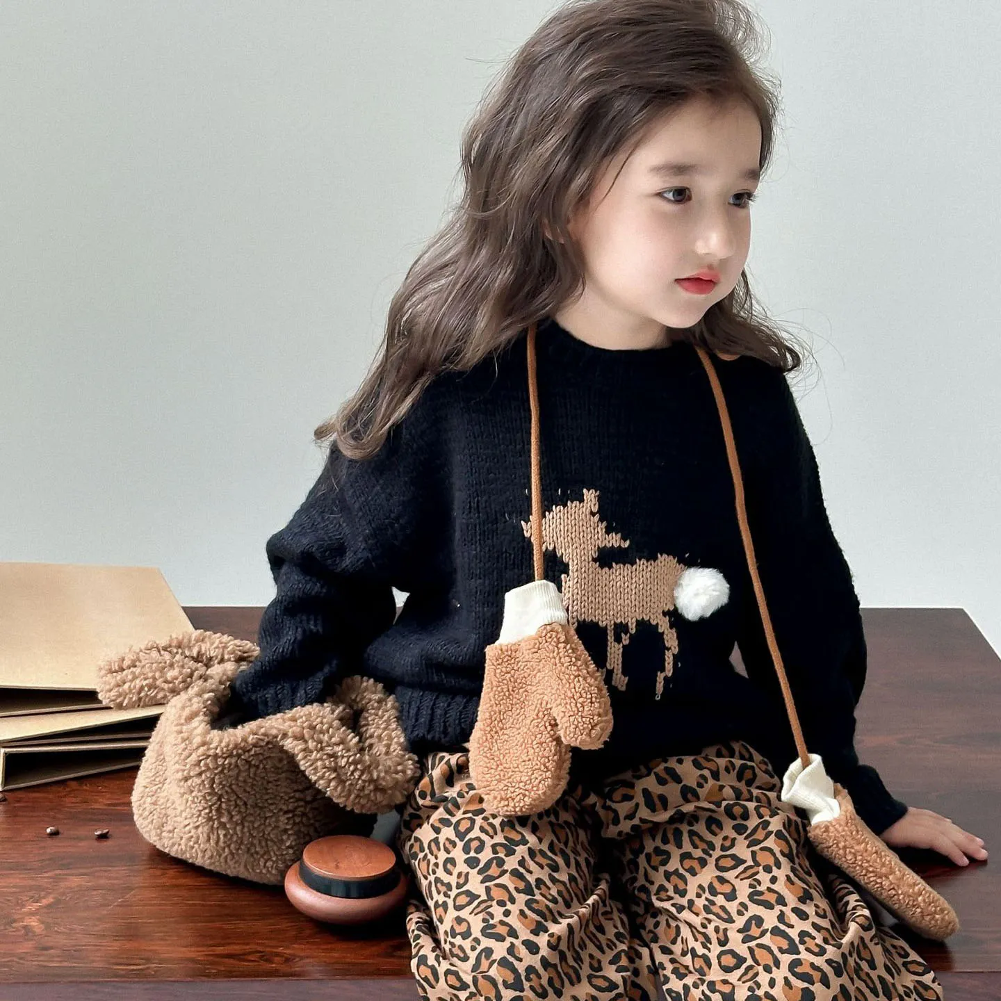 【90-150cm】二点セット  ファッション  ガーリッシュ  フェミニン  きれいめ  女の子 セーター＋パンツ＝セットアップ