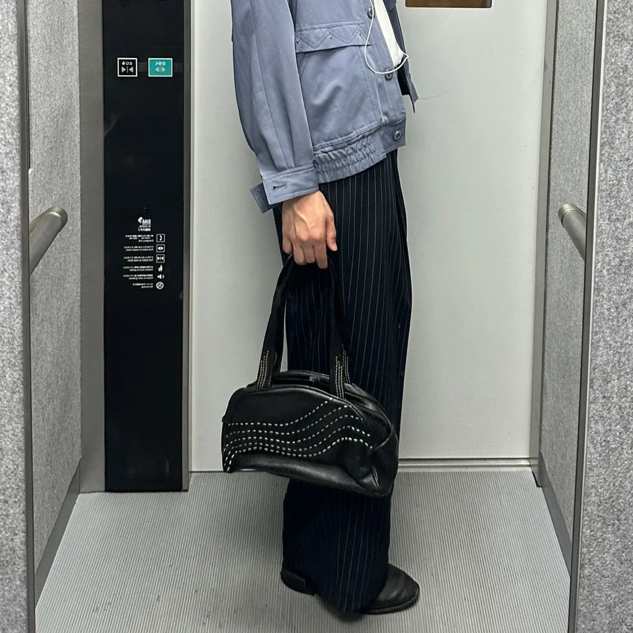 ローストライプスラックス