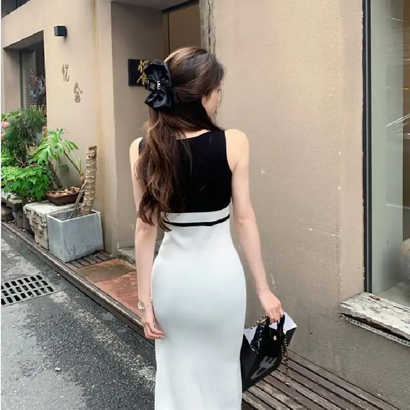 ワンピース スクエアネック ニット 黒白配色 スリムフィット S M L