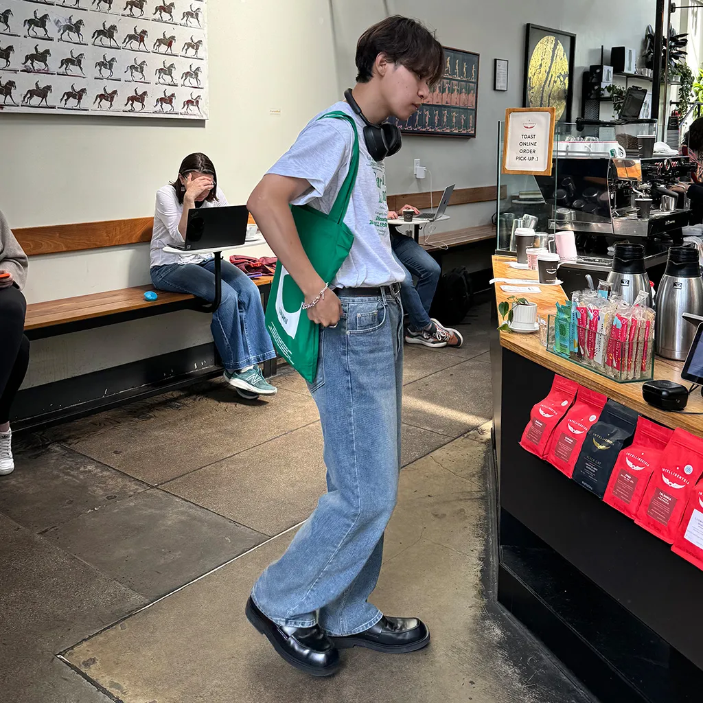(ユニセックス) セミワイドデニムパンツ