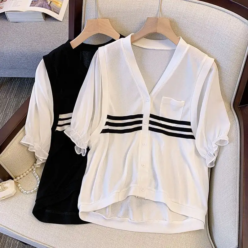 トップス ニット Vネック ストライプ柄 大きいサイズ ブラック ホワイト