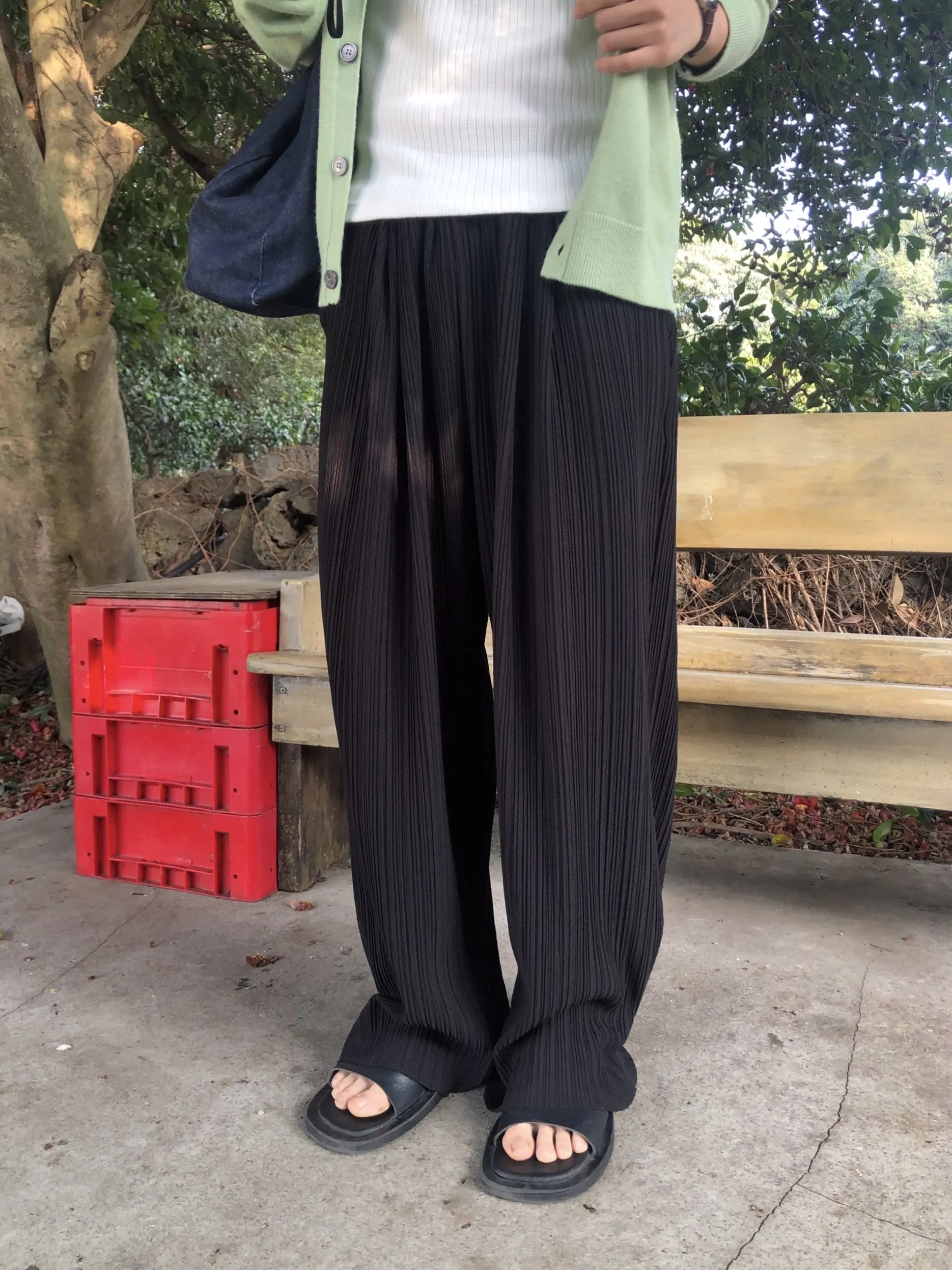 大人気カジュアルパンツ