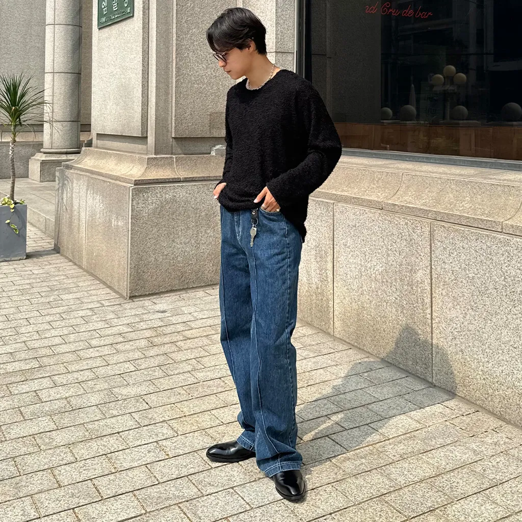 ピンタックストレートデニムパンツ
