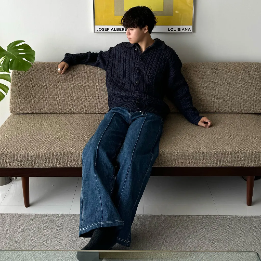 ピンタックストレートデニムパンツ