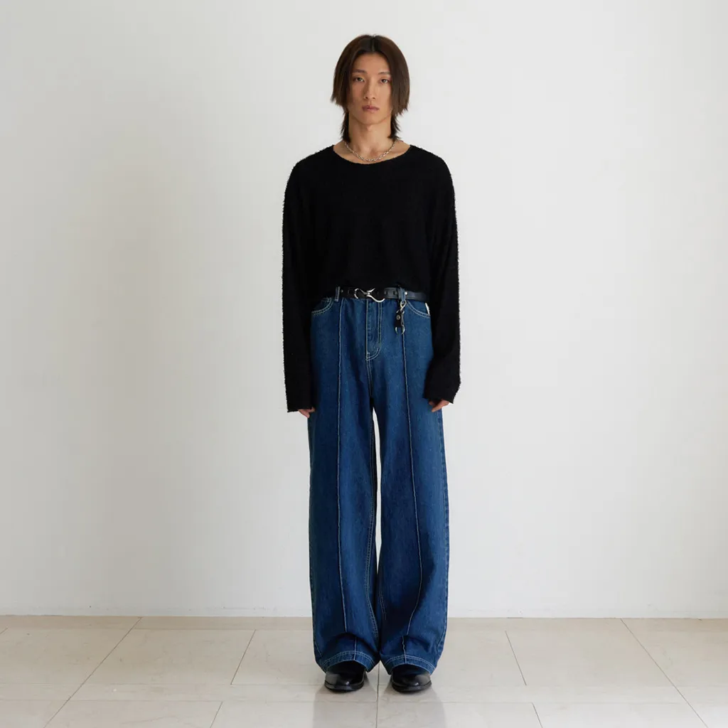 ピンタックストレートデニムパンツ