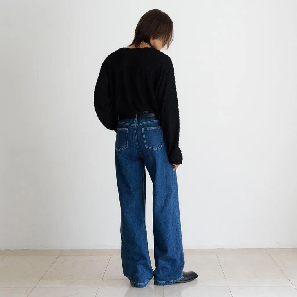 ピンタックストレートデニムパンツ