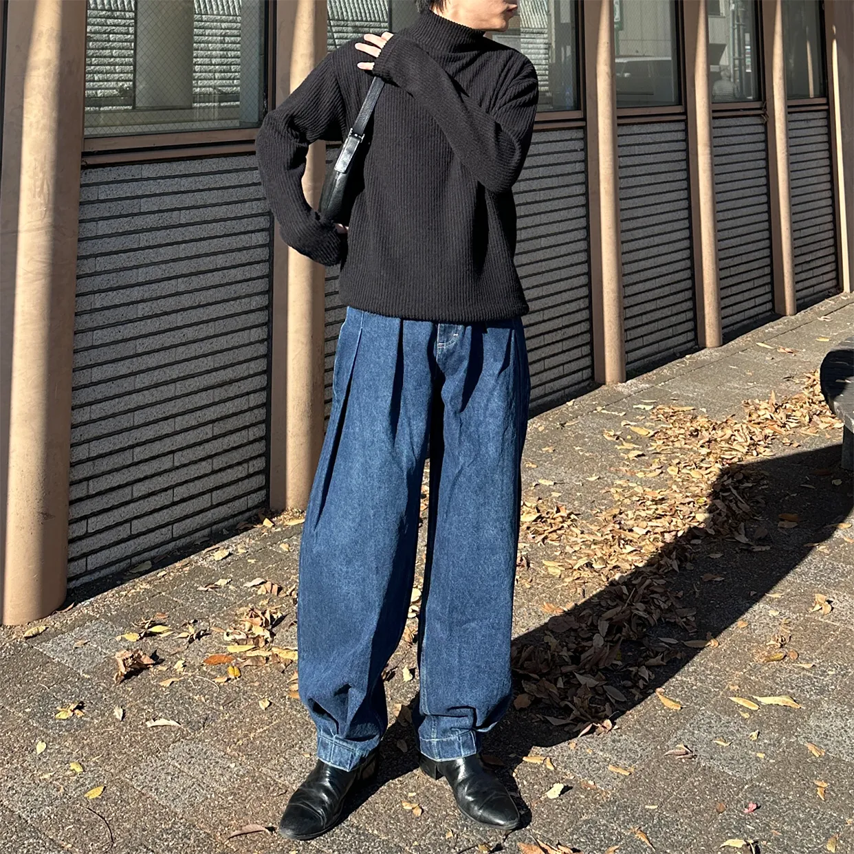 デニムワイドピンタックバルーンパンツ