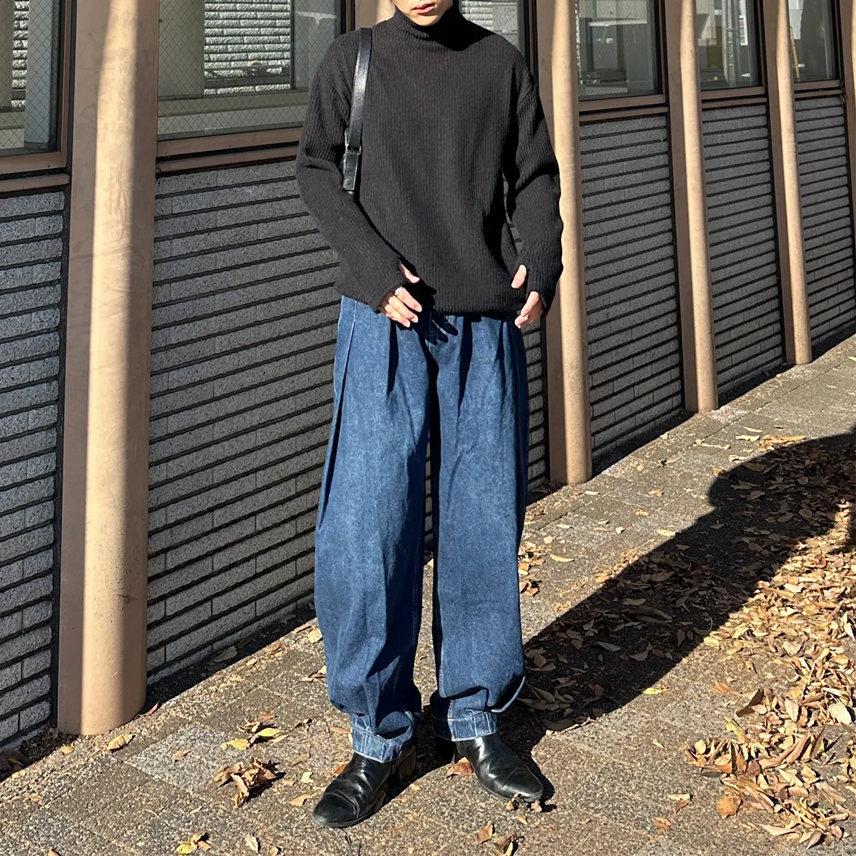 デニムワイドピンタックバルーンパンツ