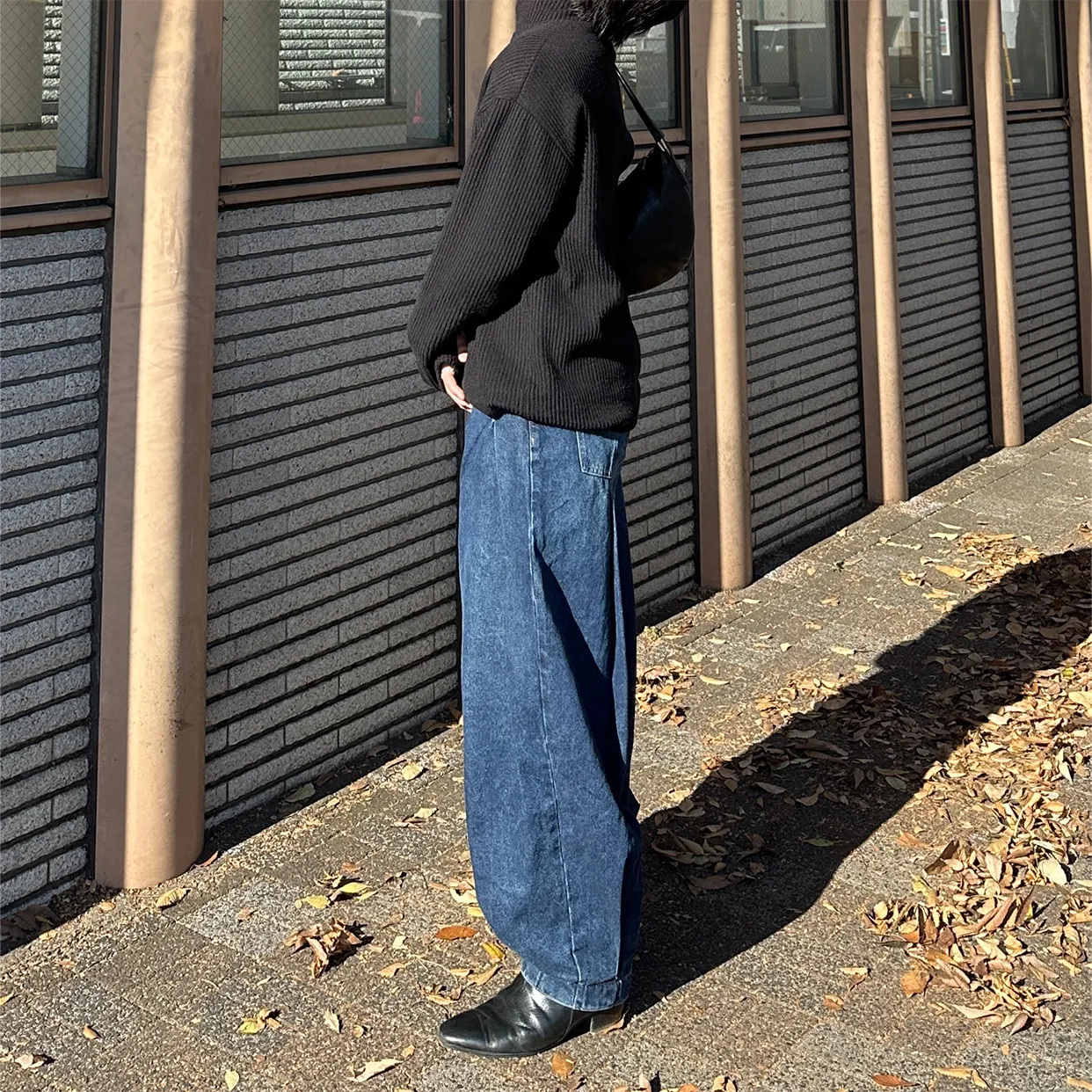 デニムワイドピンタックバルーンパンツ