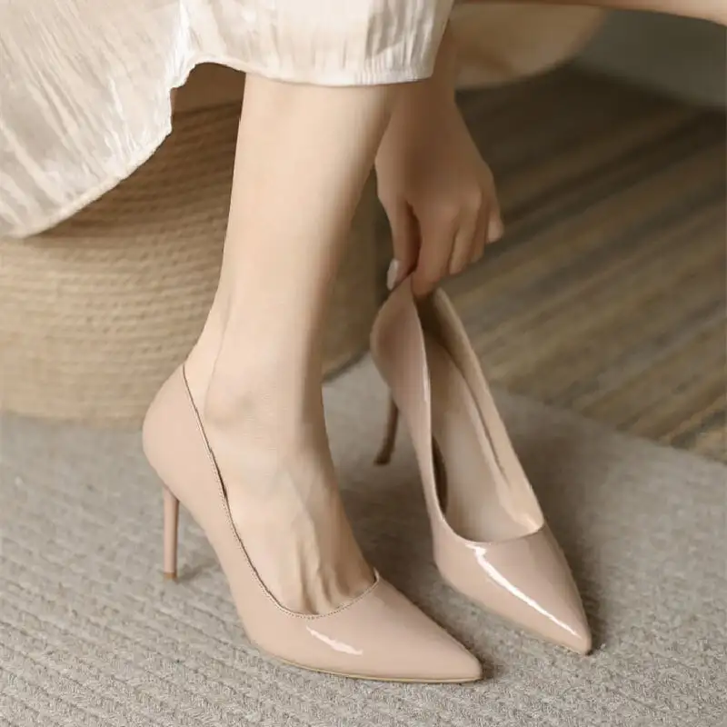 シューズ  パンプス 3色展開 通勤 無地 ヌーディーベージュ ブラック ワインレッド 9.5CM