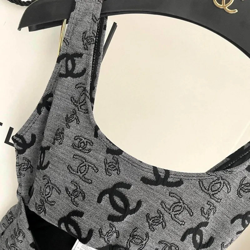 【S-XL】美人度アップ 通気性 快適性 速乾性 本当に美しい ワンピース水着