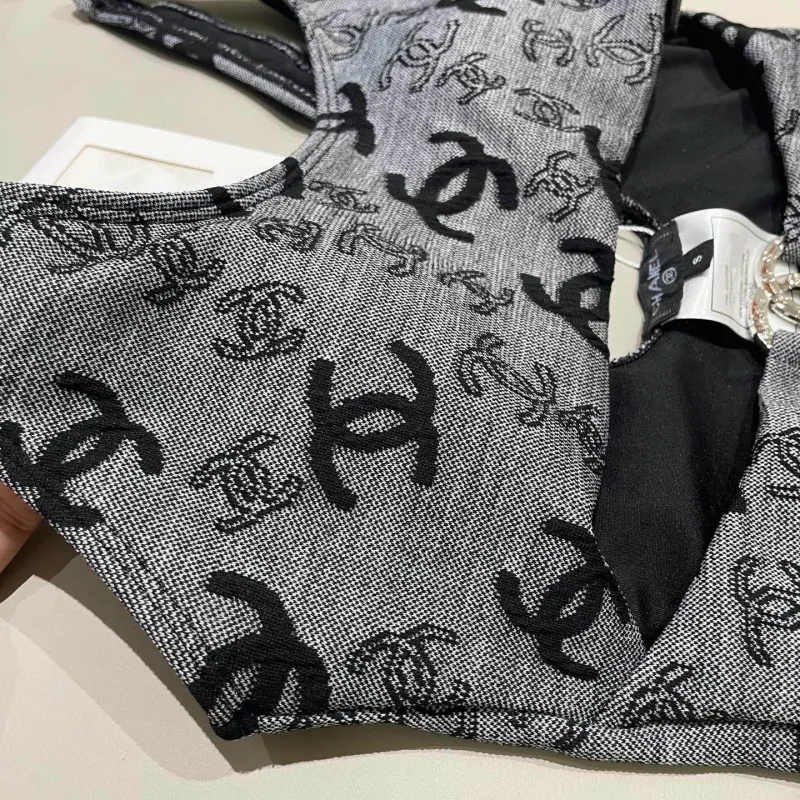 【S-XL】美人度アップ 通気性 快適性 速乾性 本当に美しい ワンピース水着