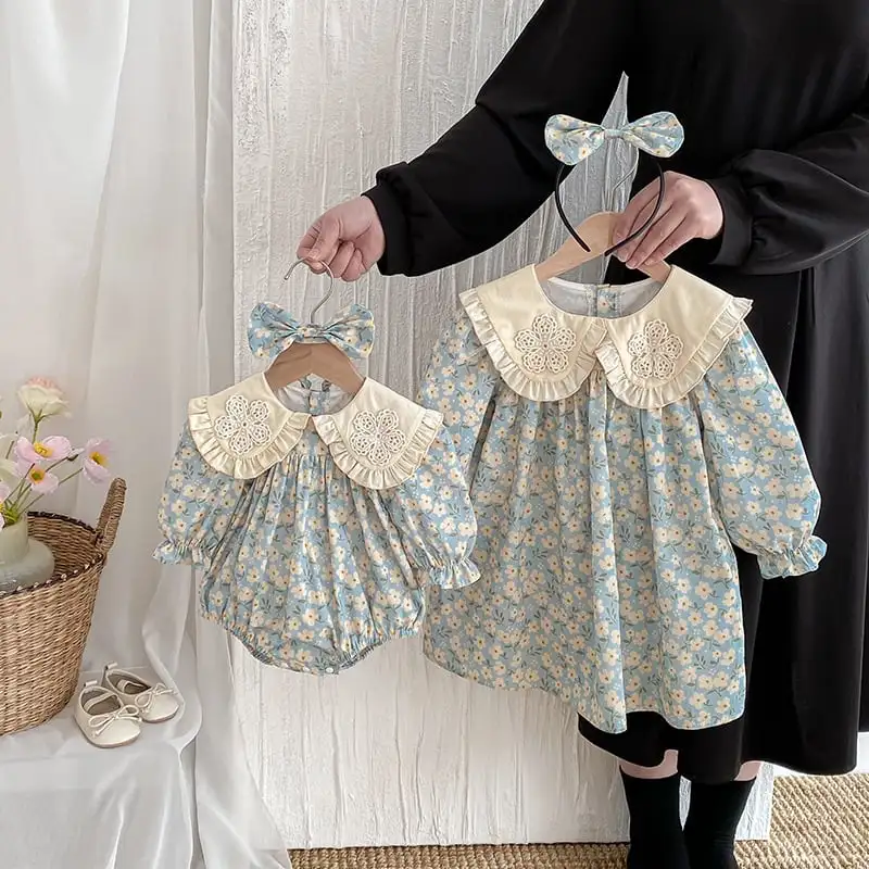 【66-130cm】姉妹服フラワー柄ブルーロンパース、ワンピース