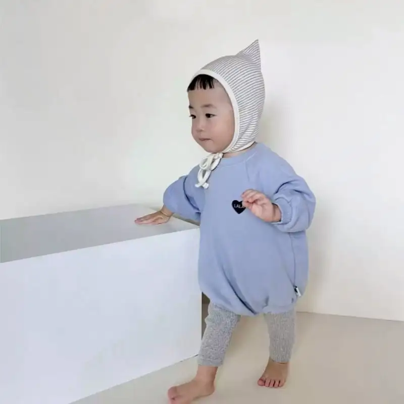 【66-90cm】ハートロゴ長袖ロンパース