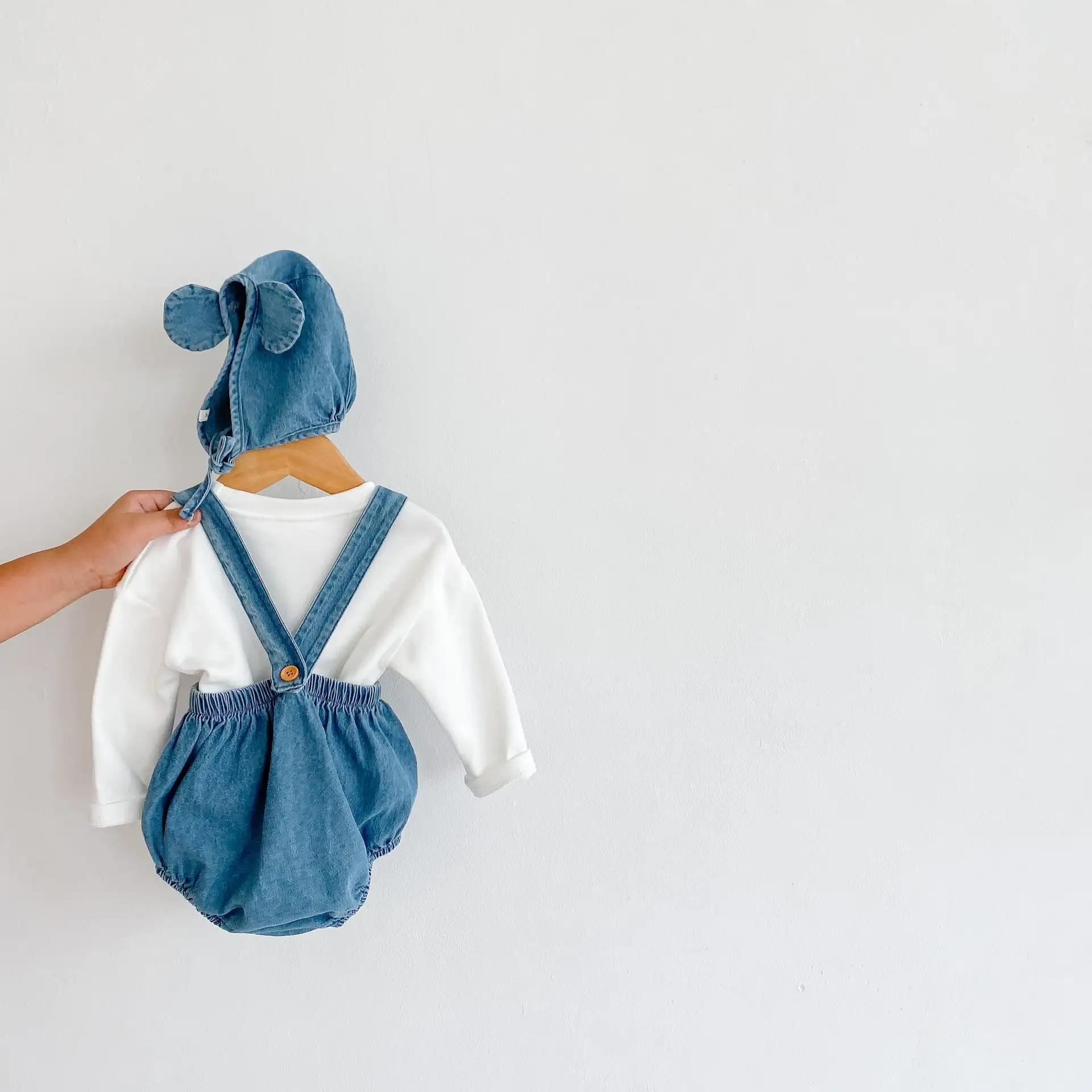 【66-90cm】デニムサロペロンパース&クマ耳帽子