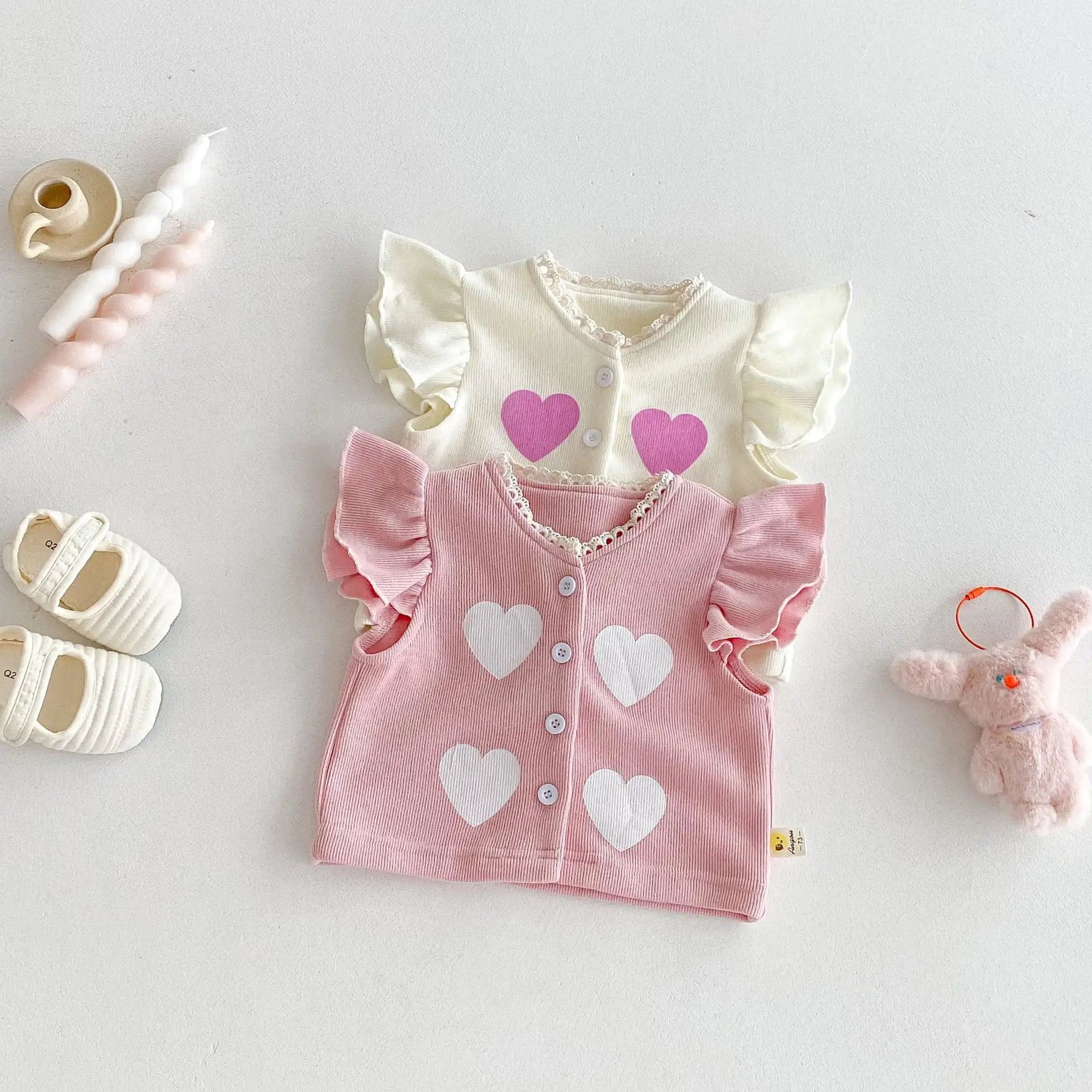 【66-100cm】可愛いフリルハートベスト