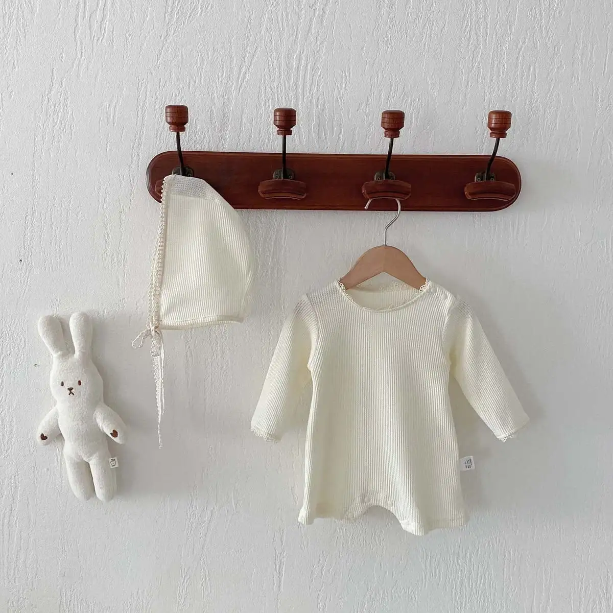 【66-90cm】2025新作 ワッフル無地ロンパース＆帽子