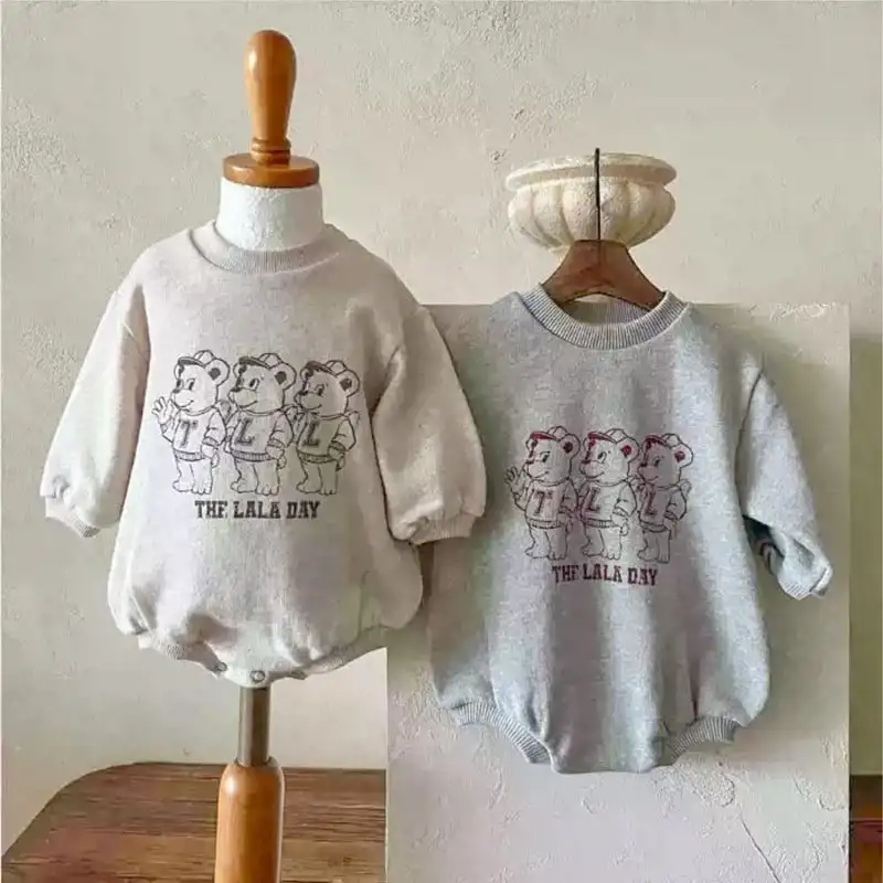 【66-90cm】スリーベア長袖ロンパース