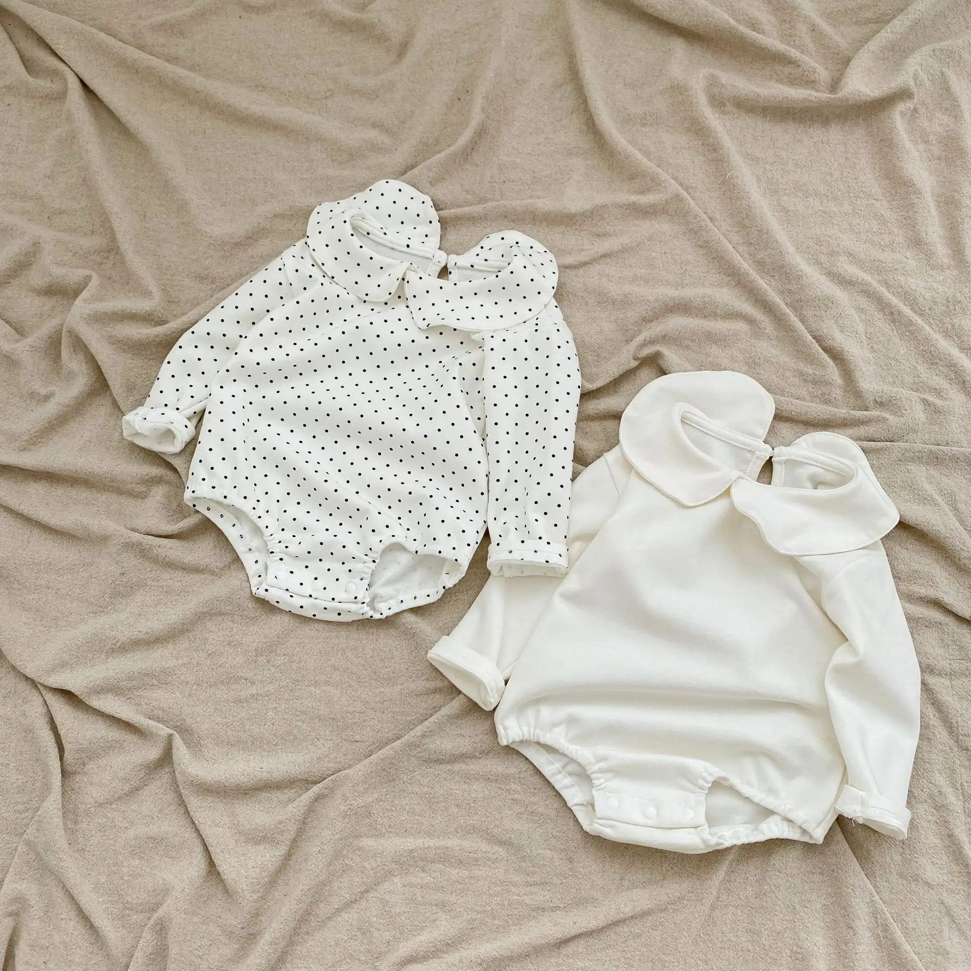【66-90cm】可愛い襟付きナチュラルロンパース