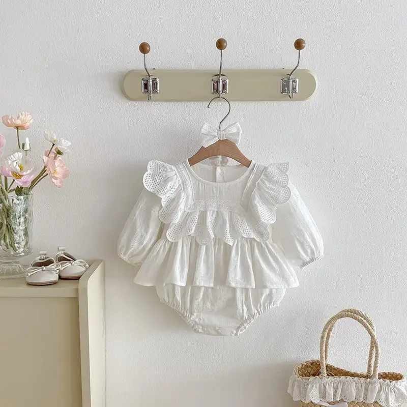 【66-90cm】ホワイト可愛いフリルロンパース