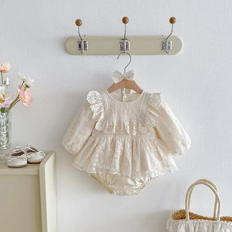 【66-90cm】レースプリンセスフリルロンパース
